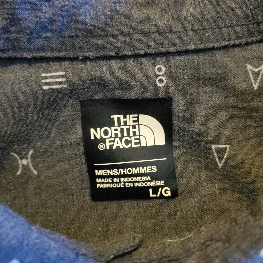 The North Face Shirt Men Large Blue Geometric Button Down Short Sleeve Hiking